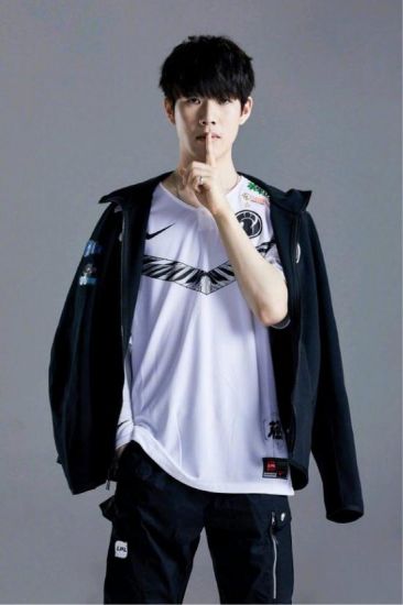 Viper回归LPL原因分析与个人成长反思